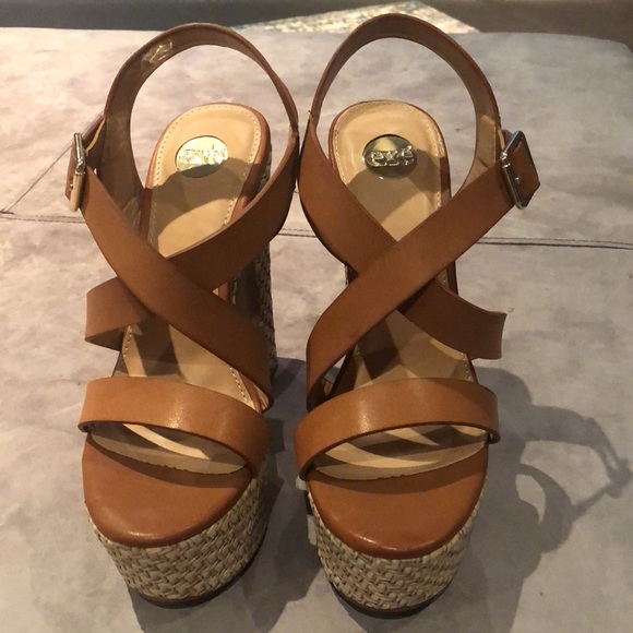 Size 8 platform strappy sandals with raffia detail - Picture 3 of 4